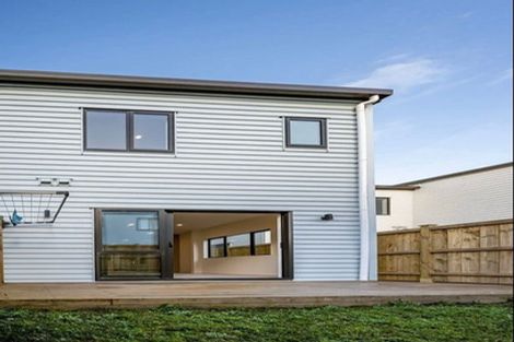 Photo of property in 11 Faithful Drive, Karaka, Papakura, 2113