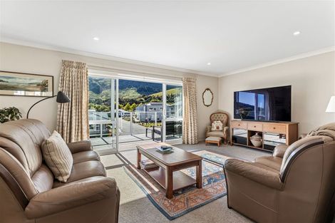 Photo of property in Maltworks Villas, 63/60 Port Hills Road, Heathcote Valley, Christchurch, 8022