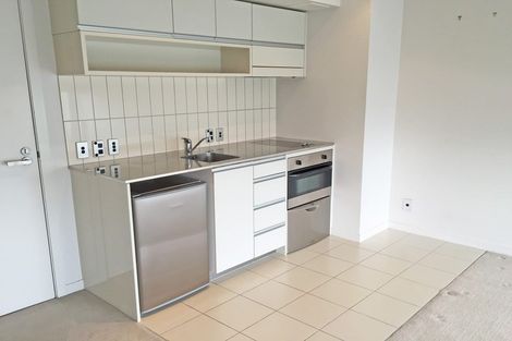 Photo of property in Halsey Apartments At Lighter Quay, 210/77 Halsey Street, Auckland Central, Auckland, 1010
