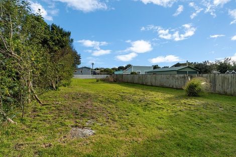 Photo of property in 6 Kapiti Lane, Otaki Beach, Otaki, 5512