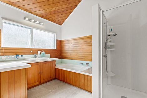 Photo of property in 177 West Harbour Drive, West Harbour, Auckland, 0618