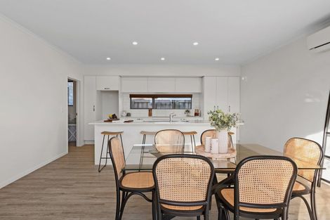 Photo of property in 33 William Dawson Crescent, Wigram, Christchurch, 8025