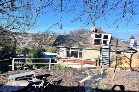 Photo of property in 40 Manor Place, Dunedin Central, Dunedin, 9016