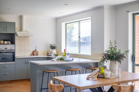 Photo of property in 5 Locksley Lane, Hamilton East, Hamilton, 3216