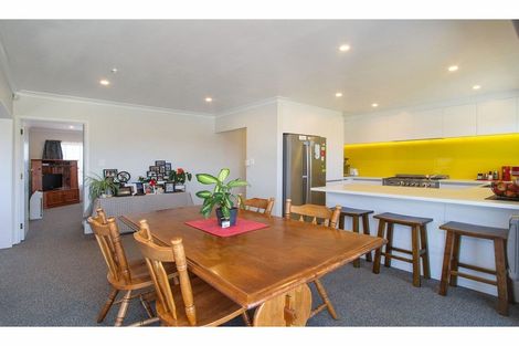 Photo of property in 162 Royal Road, Massey, Auckland, 0614