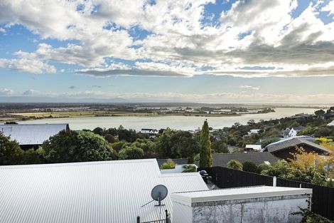 Photo of property in 2/79 Cannon Hill Crescent, Mount Pleasant, Christchurch, 8081