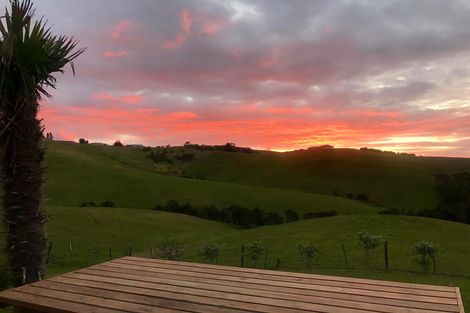 Photo of property in 211c Cable Bay Block Road, Cable Bay, 0420