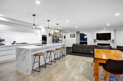 Photo of property in 54 Denby Road, Hawera, 4672