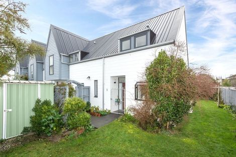 Photo of property in Cornwall Gardens, 10/27 Cornwall Street, St Albans, Christchurch, 8014