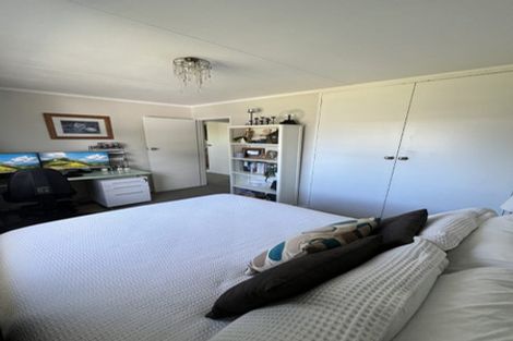 Photo of property in 4 Dove Place, Westbrook, Palmerston North, 4412