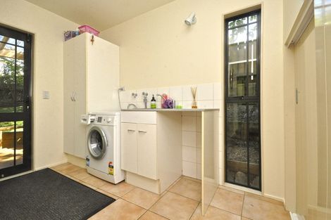 Photo of property in 2/710 East Coast Road, Milford, Auckland, 0620