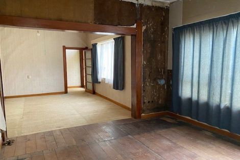 Photo of property in 125 Bridge Street, Eltham, 4322