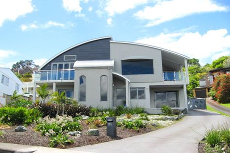 Photo of property in 26 Zita Avenue, Matakatia, Whangaparaoa, 0930