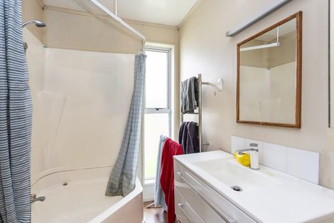 Photo of property in 55 Kirkwood Avenue, Upper Riccarton, Christchurch, 8041