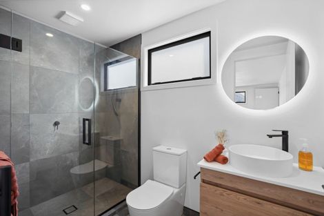 Photo of property in 45a Mcadam Drive, Jacks Point, Queenstown, 9371