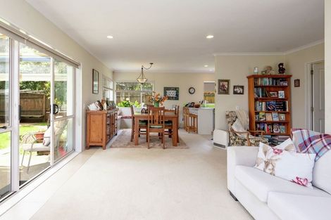 Photo of property in 47 Corta Bella Place, Golflands, Auckland, 2013