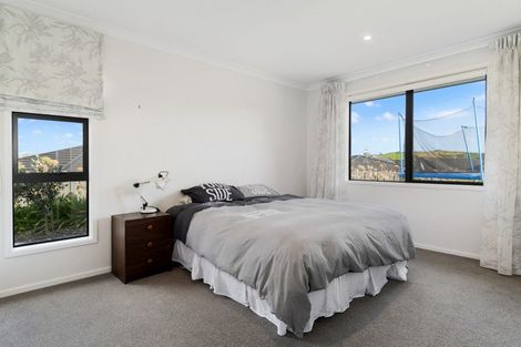 Photo of property in 15 Greystone Place, Omokoroa, 3114