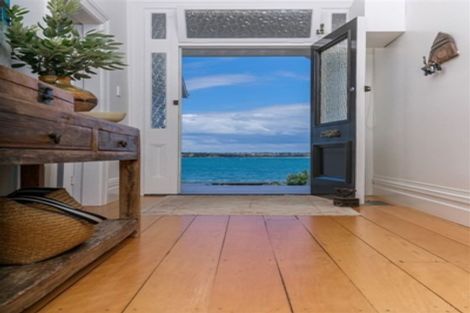 Photo of property in 40 King Edward Parade, Devonport, Auckland, 0624