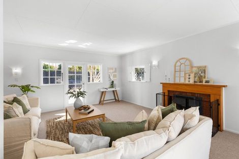 Photo of property in 28 Ranfurly Road, Feilding, 4702