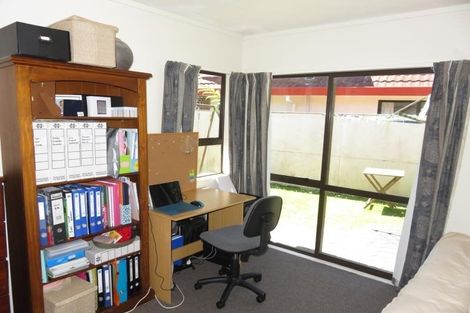 Photo of property in 14a Kentwood Drive, Woodridge, Wellington, 6037