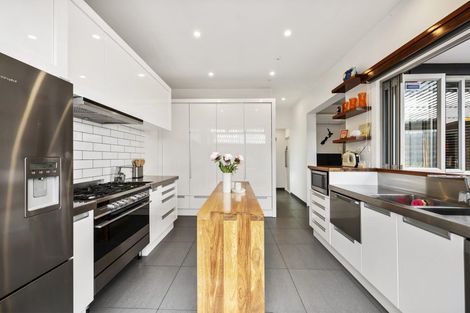 Photo of property in 115 Coutts Street, Kilbirnie, Wellington, 6022