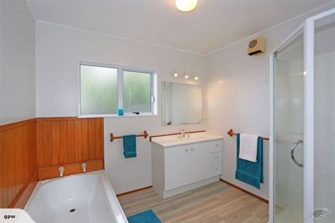 Photo of property in 10b Helvetia Road, Pukekohe, 2120