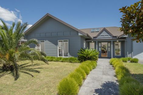 Photo of property in 28 Nautilus Drive, Papamoa Beach, Papamoa, 3118