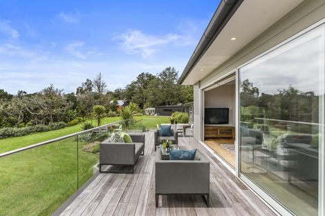 Photo of property in 497 Whitford Road, Whitford, Howick, 2571