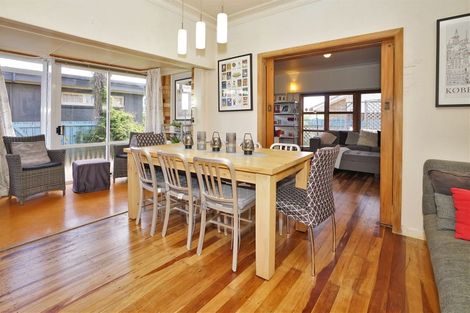 Photo of property in 300 Cambridge Road, Hillcrest, Hamilton, 3216