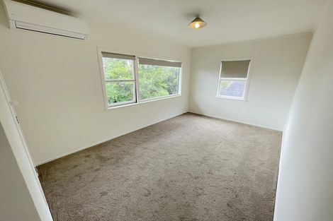 Photo of property in 2/17 Spencer Terrace, Hauraki, Auckland, 0622