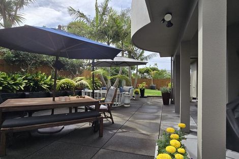 Photo of property in 4/24 Eversleigh Road, Belmont, Auckland, 0622