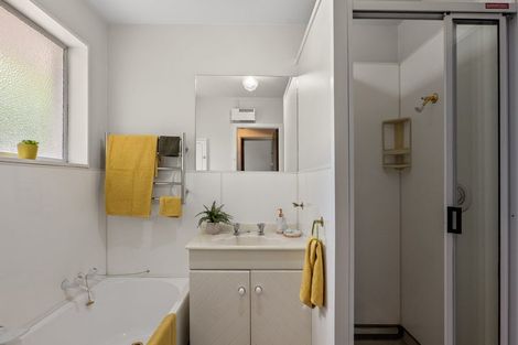 Photo of property in 57 Warren Crescent, Hillmorton, Christchurch, 8025