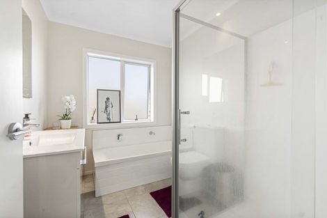 Photo of property in 15 Anna Jean Crescent, Flagstaff, Hamilton, 3210