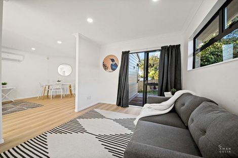 Photo of property in 70 Sturges Road, Henderson, Auckland, 0612