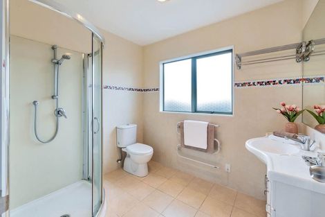 Photo of property in 22a Harrington Road, Henderson, Auckland, 0610