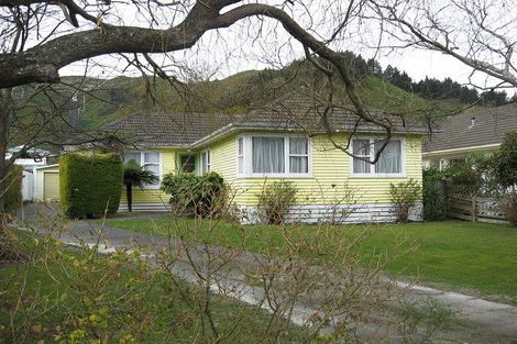 Photo of property in 18 Frederick Street, Wainuiomata, Lower Hutt, 5014