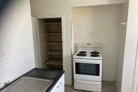 Photo of property in 87 Queens Drive, Lyall Bay, Wellington, 6022