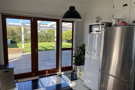 Photo of property in 63 Middle Road, Havelock North, 4130