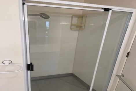 Photo of property in 2/14 Takutai Avenue, Bucklands Beach, Auckland, 2012