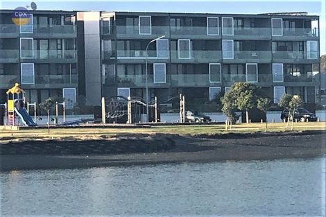 Photo of property in 212/7 Humber Street, Pandora, Napier, 4110