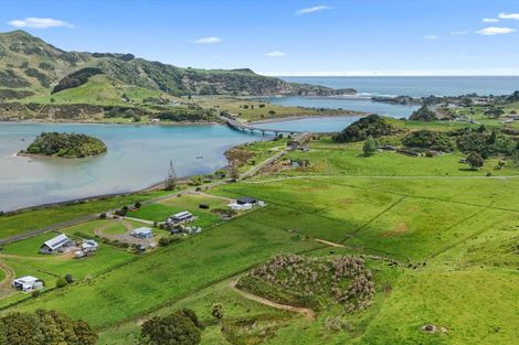 Photo of property in 35 Te Mahoe Road, Mokau, 4376