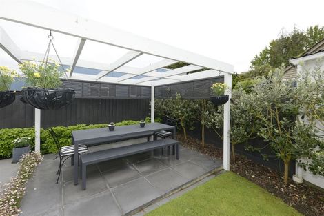 Photo of property in 5b Memorial Avenue, Ilam, Christchurch, 8053