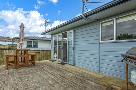 Photo of property in 9 John F Kennedy Drive, Milson, Palmerston North, 4414