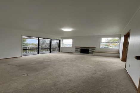 Photo of property in 32 Powrie Street, Glenfield, Auckland, 0629