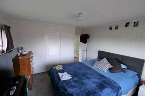 Photo of property in 15 Devonshire Road, Unsworth Heights, Auckland, 0632