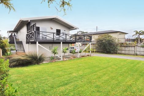 Photo of property in 9 Barrier View Road, Leigh, 0985