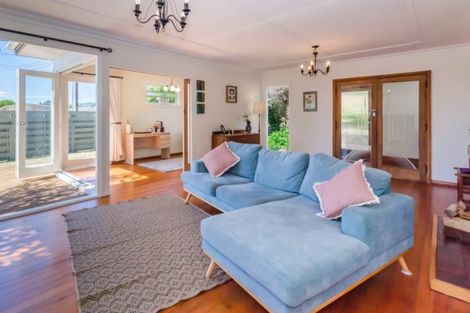 Photo of property in 20 Eatwell Avenue, Paraparaumu Beach, Paraparaumu, 5032