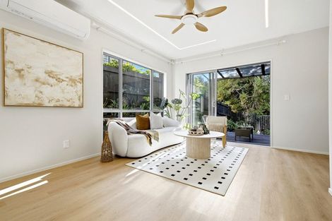 Photo of property in 6 Aoraki Crescent, Albany Heights, Auckland, 0632