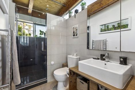 Photo of property in 1/86 Bay Street, Red Beach, 0932