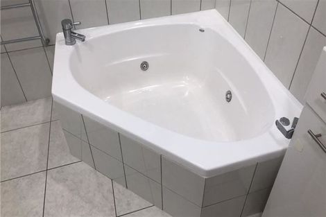 Photo of property in 10 Yeoman Place, Howick, Auckland, 2014